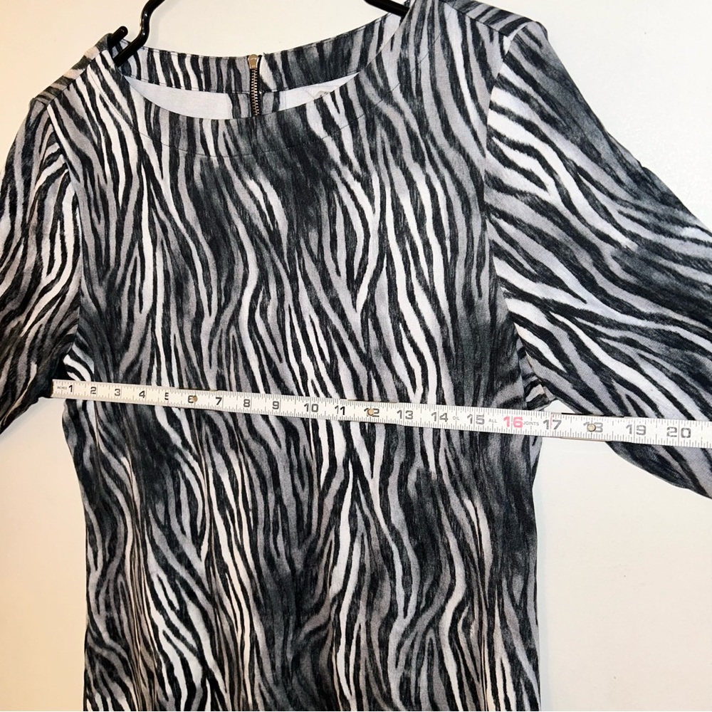 Tommy Bahama - Darcy Zesty Zebra Dress Size: Medium 3/4 Sleeve Dress (NWT) - Picture 14 of 16